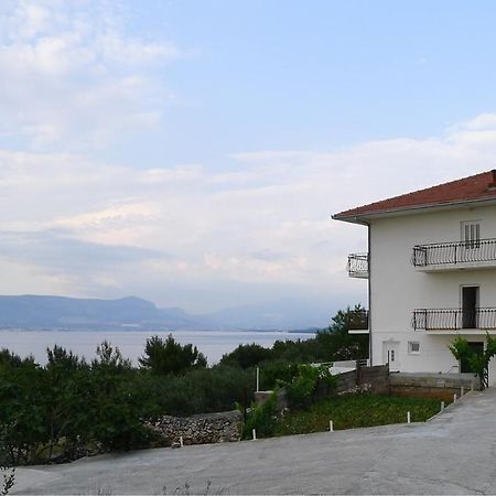 Apartments By The Sea Slatine, Ciovo - 15504 Kültér fotó